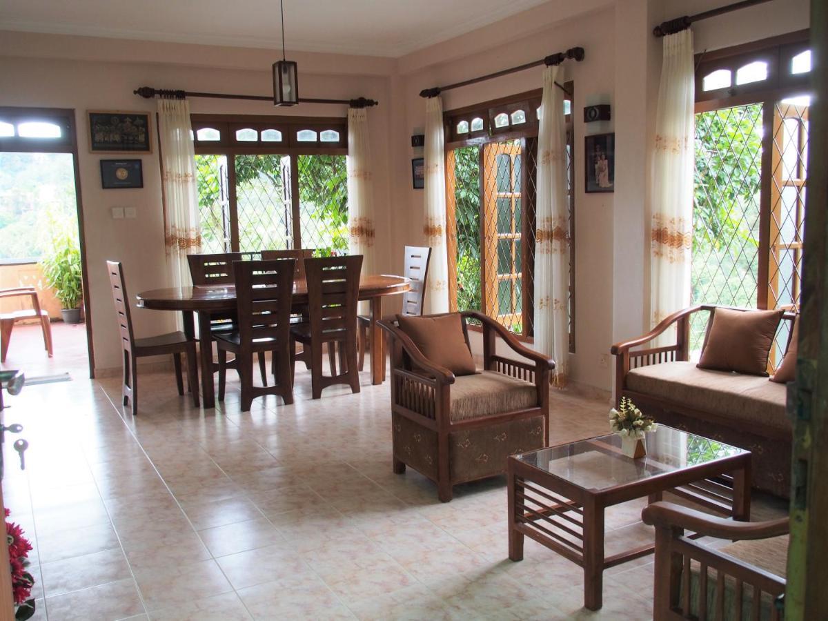 Nisha Homestay Inn Peradeniya Exterior foto